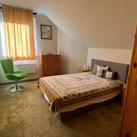 Boldogfalvi Apartment