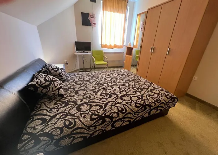 Boldogfalvi Apartament *